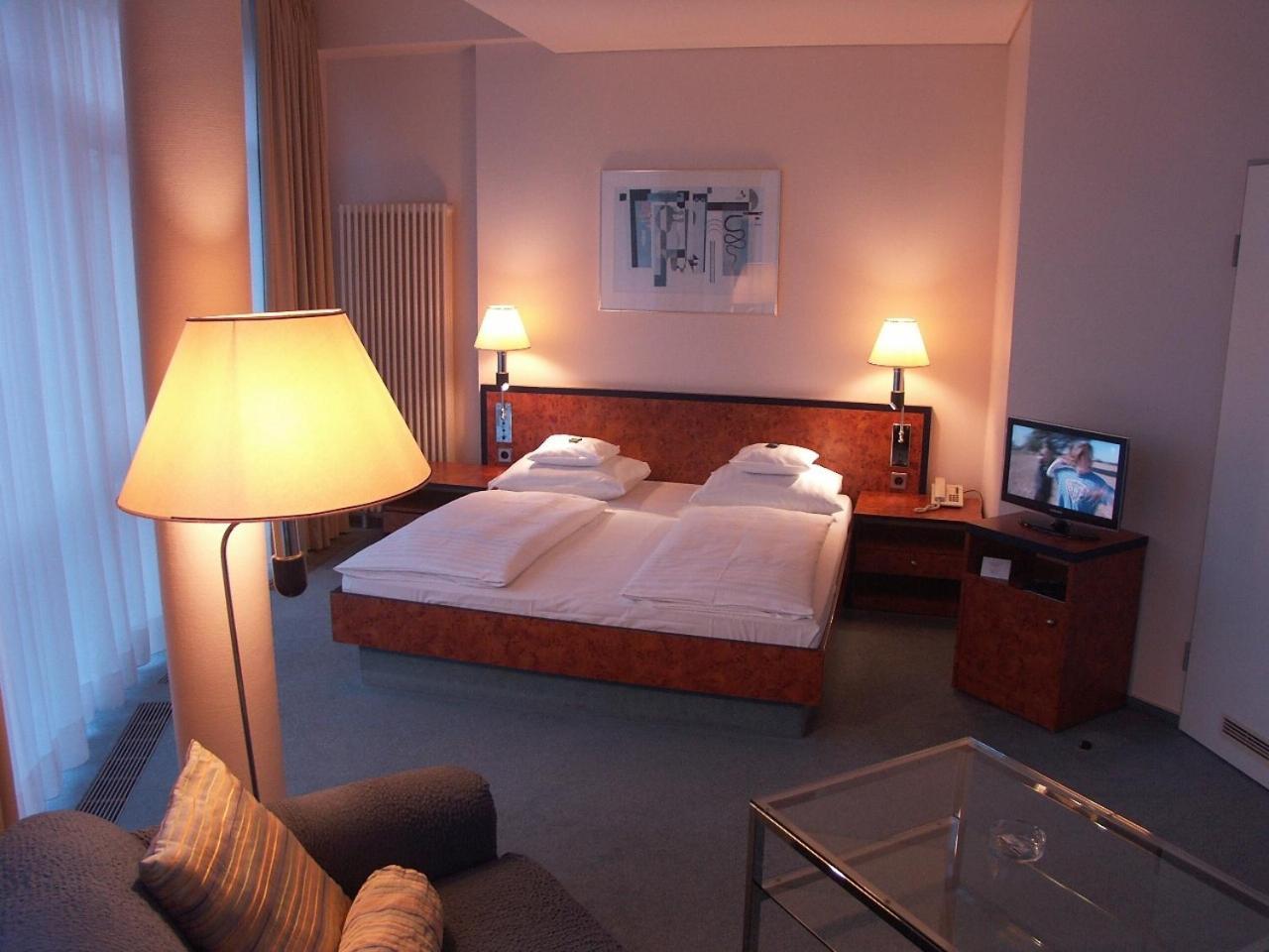 Hotel Arkadia Friedrichsdorf Exteriér fotografie